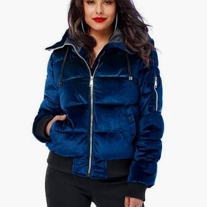 Super cute velvet coat only worn couple of times. Like new. Very warm